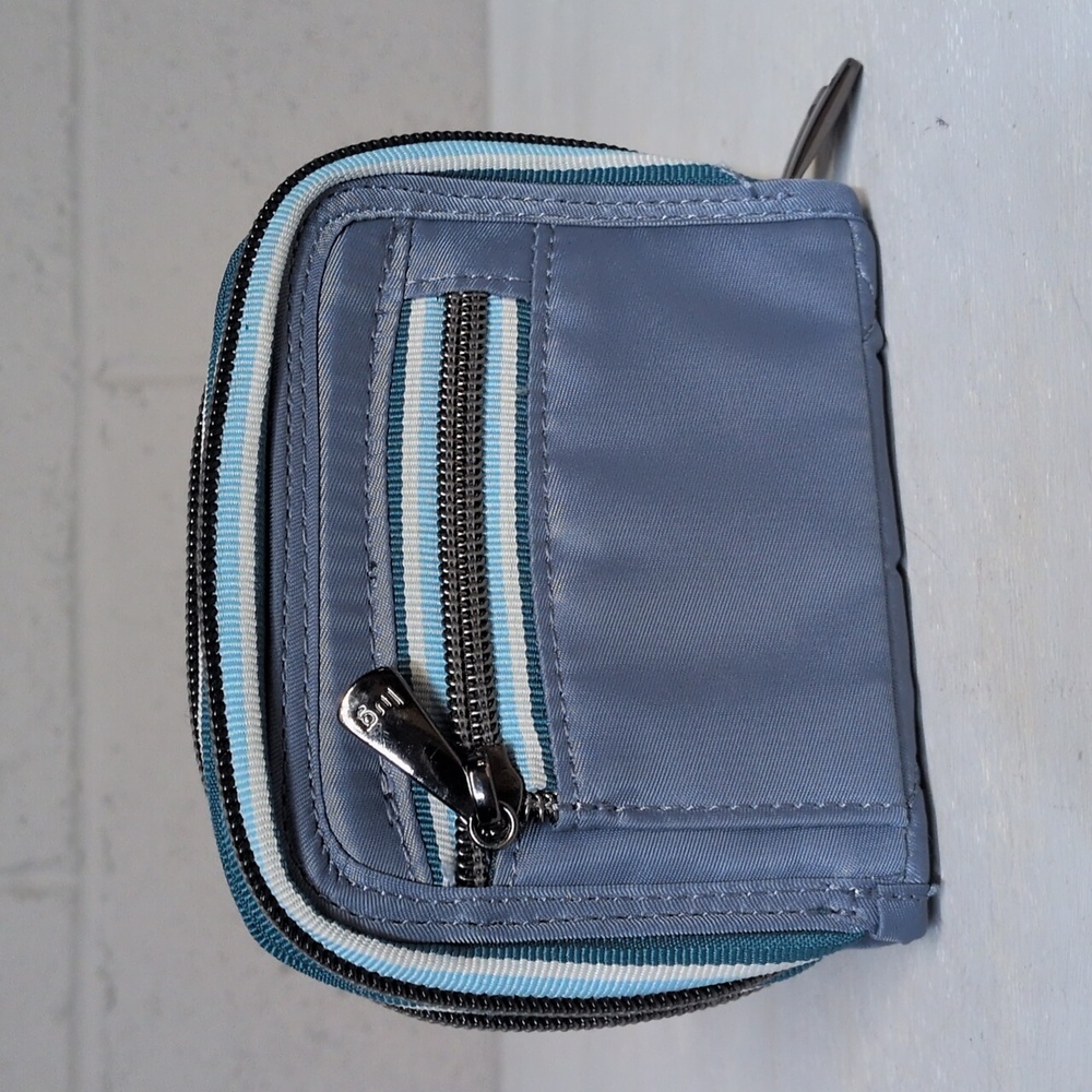 Lug Splits SE RFID Wallet, Blue Moon, like new - Picture 4 of 7